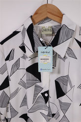 חולצה לבנה חדשה ומכופתרת- S-M